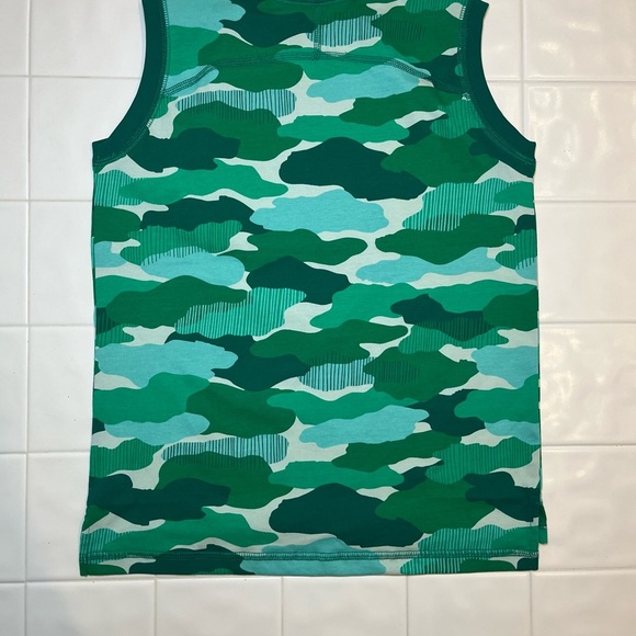 Hanna Andersson Boys Size 8 Green Camouflage print Tank Top - Picture 2 of 7